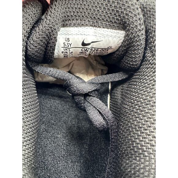 Nike Shox R4 GS “OG” 2025 size 5.5y/7 womens - Picture 6 of 7